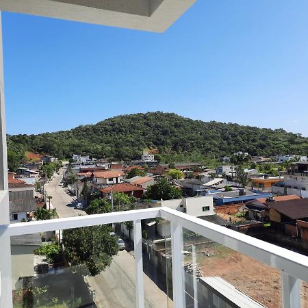 Agradavel Apartamento Em Bairro Silencioso... Camboriu Eksteriør bilde