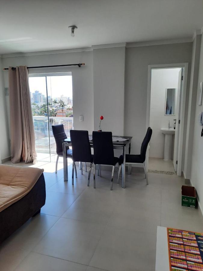 Agradavel Apartamento Em Bairro Silencioso... Camboriu Eksteriør bilde